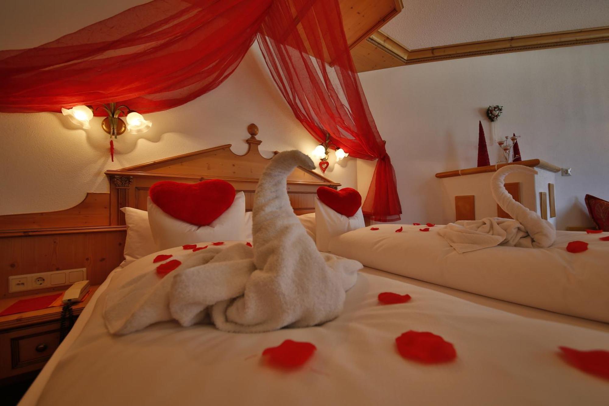 Romantik Resort & Spa Der Laterndl Hof ฮาลเดนซี ห้อง รูปภาพ