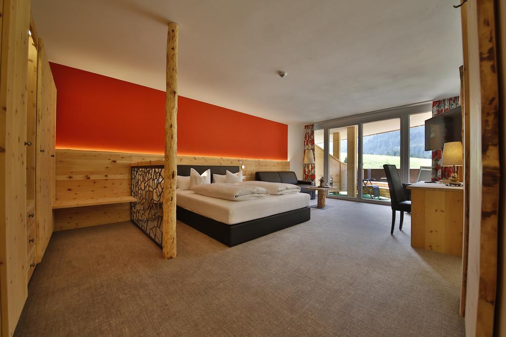 Romantik Resort & Spa Der Laterndl Hof ฮาลเดนซี ภายนอก รูปภาพ